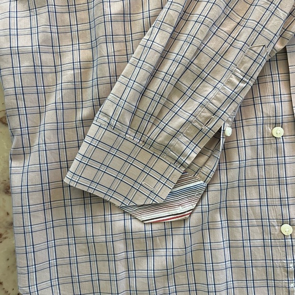 Taylorbyrd button down - Picture 3 of 3